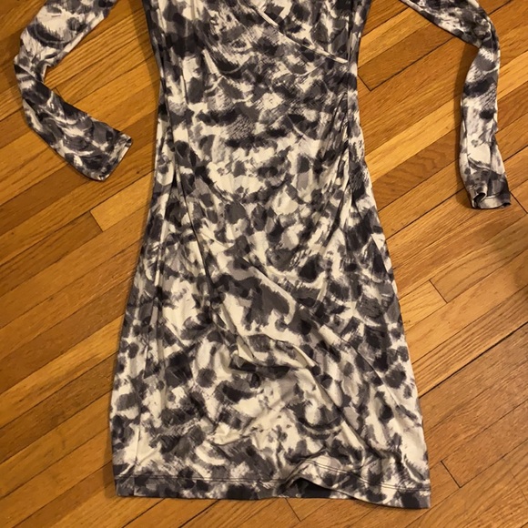Banana Republic Faux Wrap Dress - Picture 4 of 14